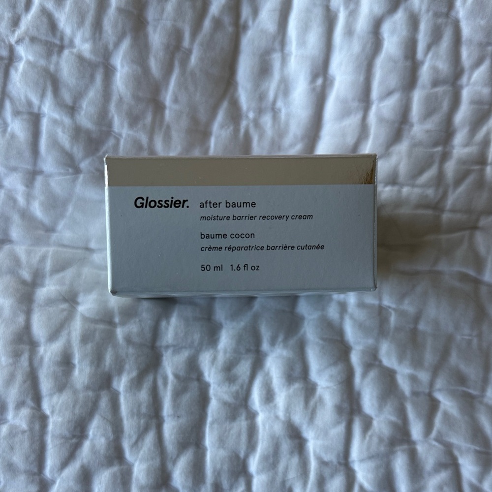 Glossier After Baume Moisture Barrier Recovery Cream - Silver and White